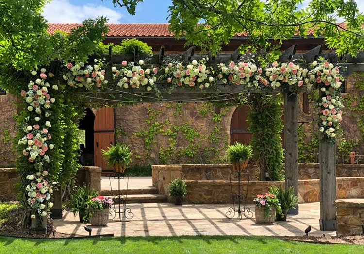 Bella Vita Ranch, a Tuscan style indoor and outdoor wedding venue in Stephenville, Texas