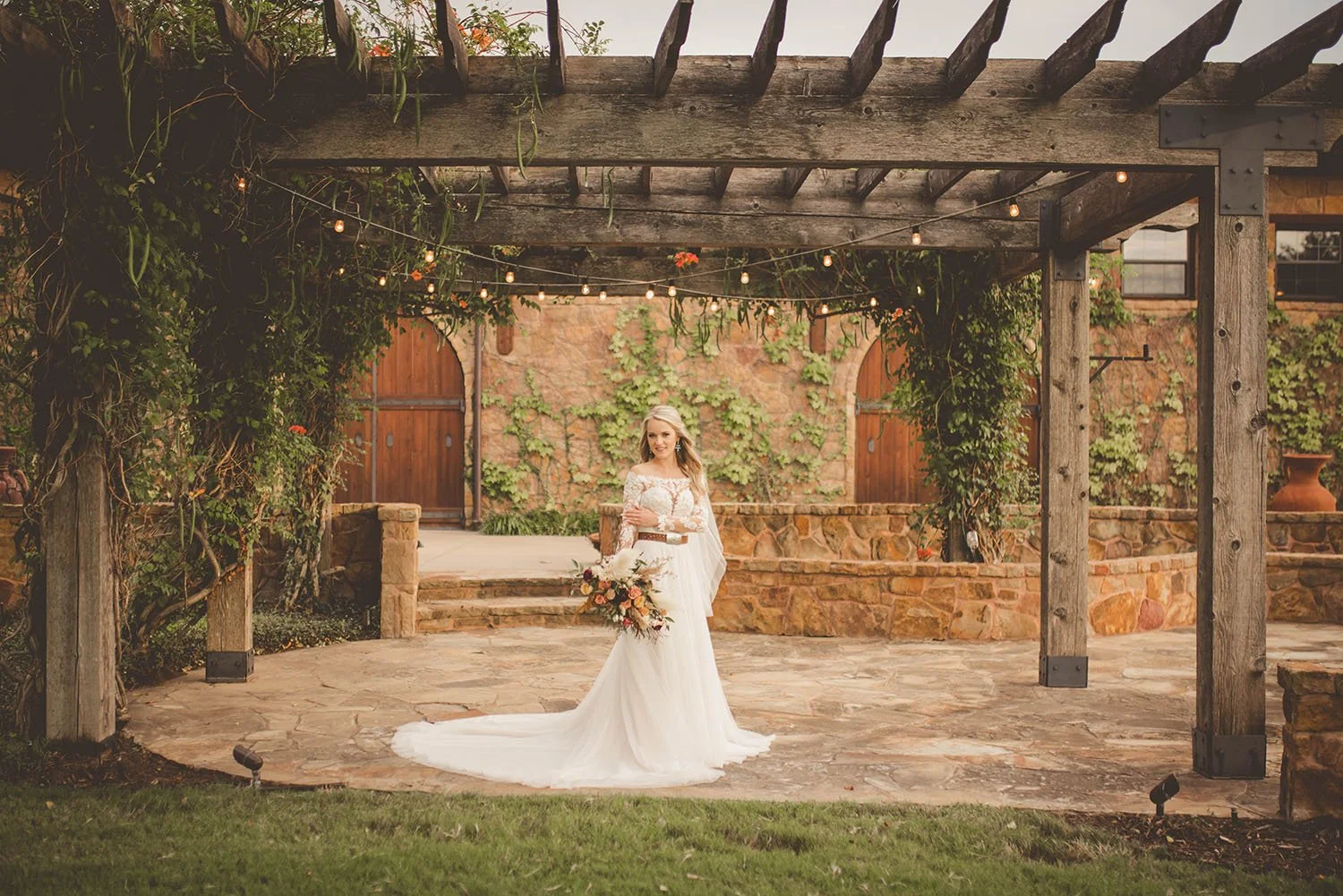Outdoor wedding venue ceremony at Bella Vita Ranch, a Tuscan style wedding venue in Texas