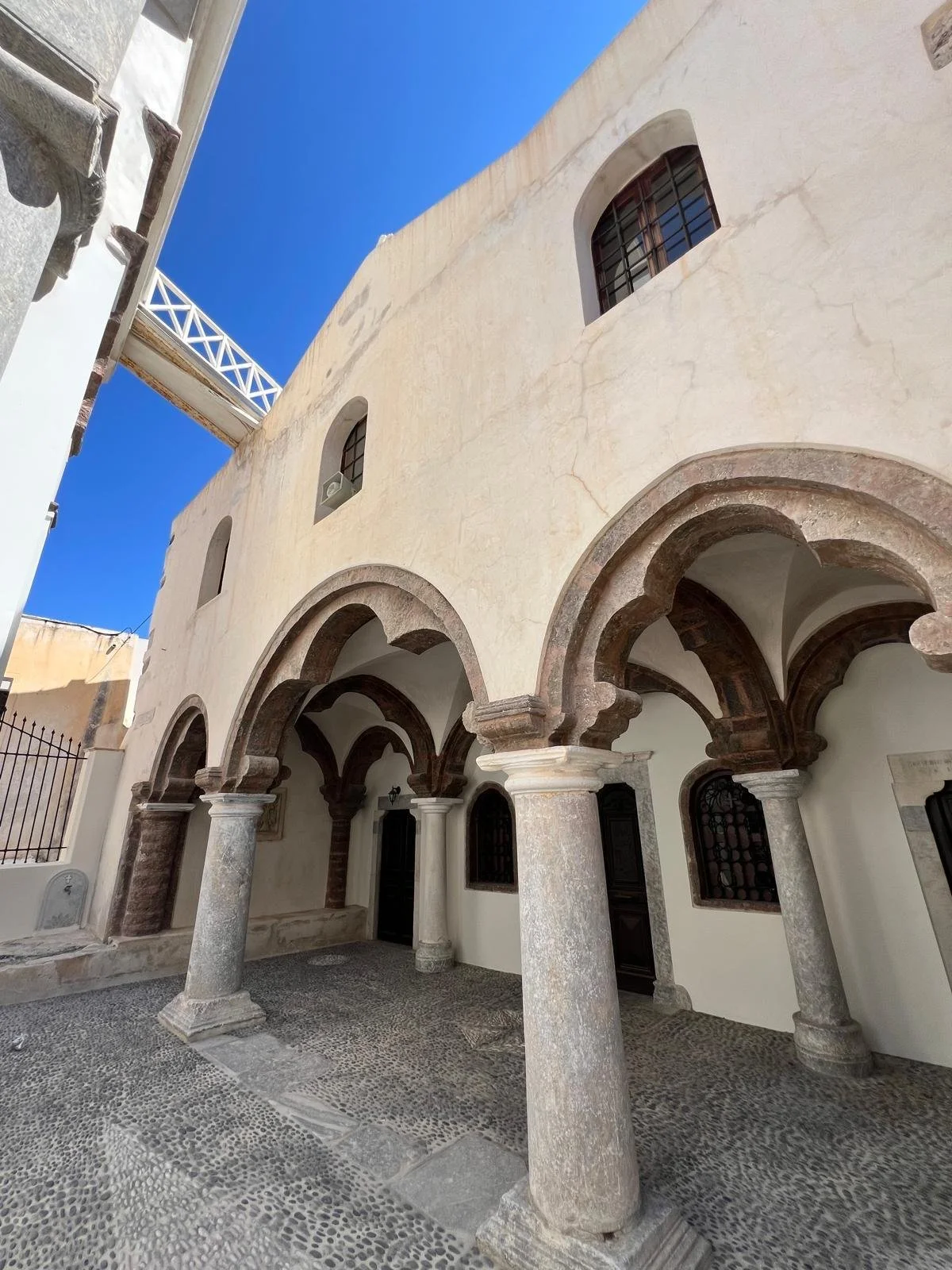 WhatsApp Image 2025-11-10 at 16.07.21(16).jpeg