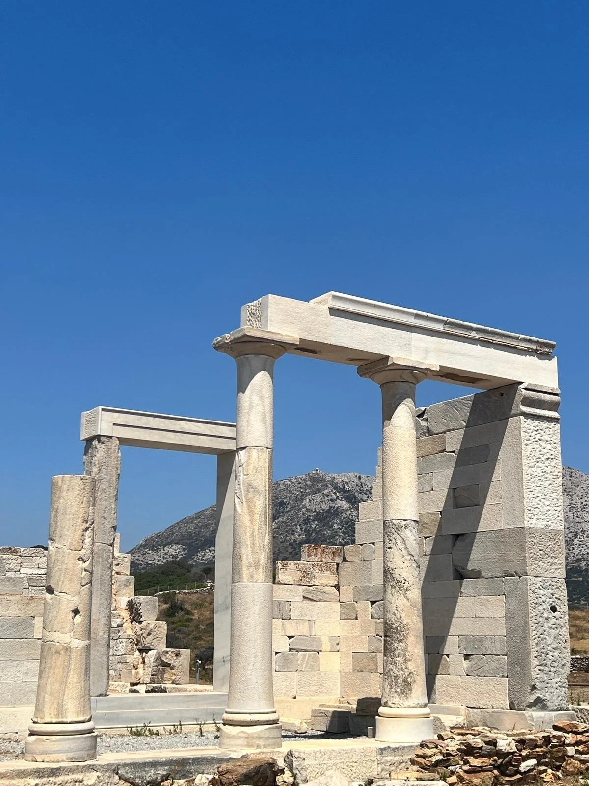 Paros Ruine & Montagne & Arbre
