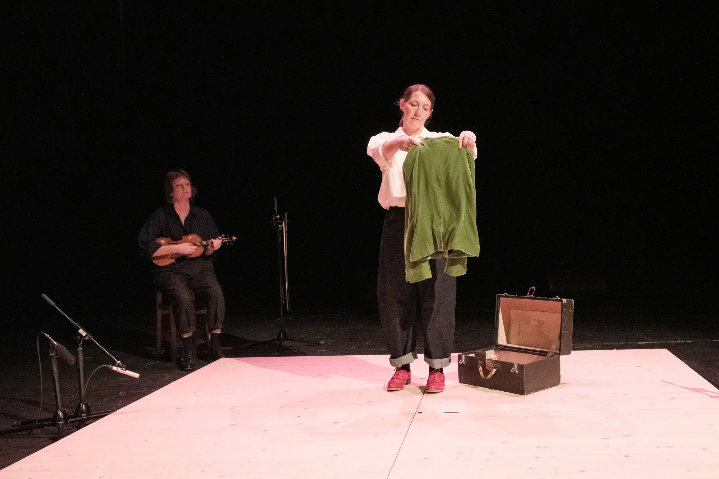 Deiseil- Dancing in Time-100.jpg