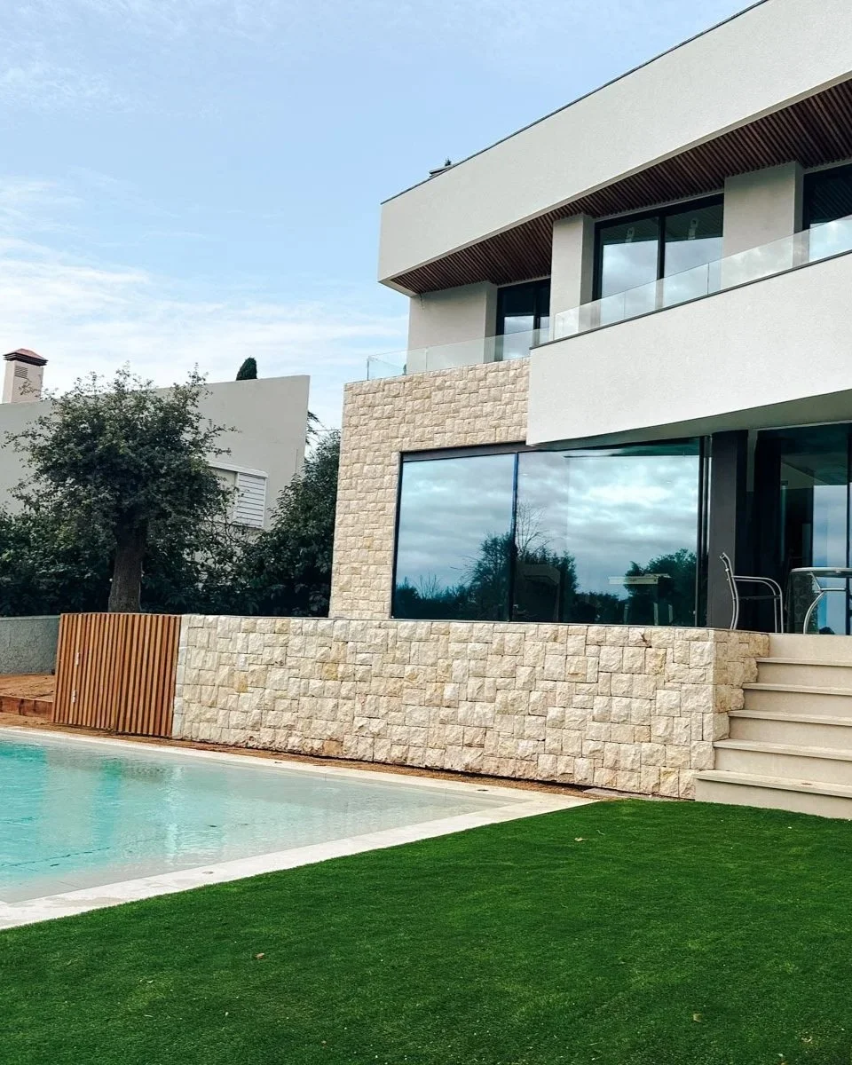 Ametlla del Valles / Crema Marfil