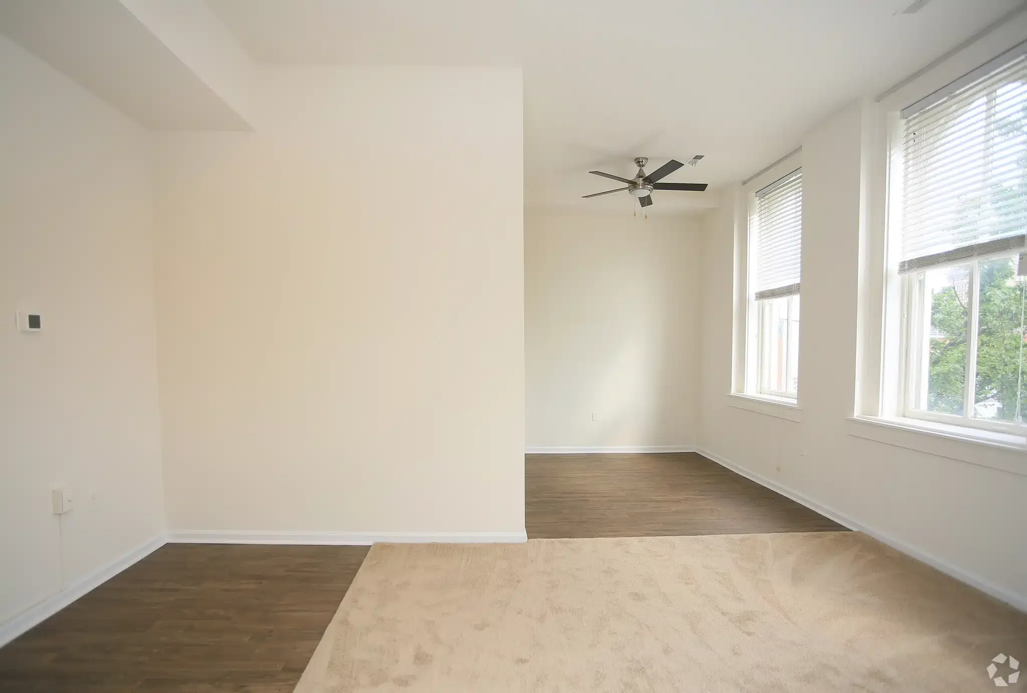 vernon-homes-living-room-and-dining-area.jpg.webp
