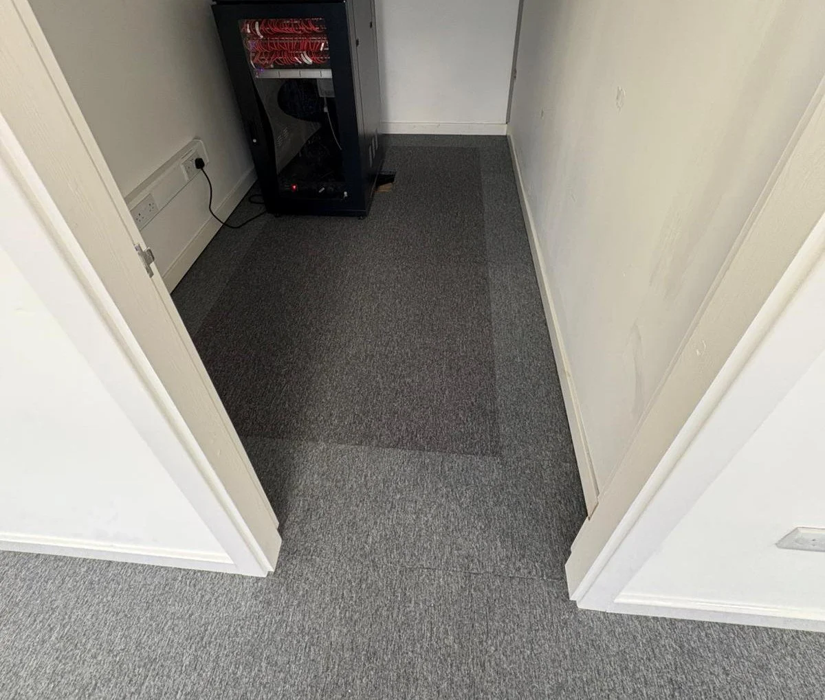 Robinson - Carpet Tiles - 3.jpg