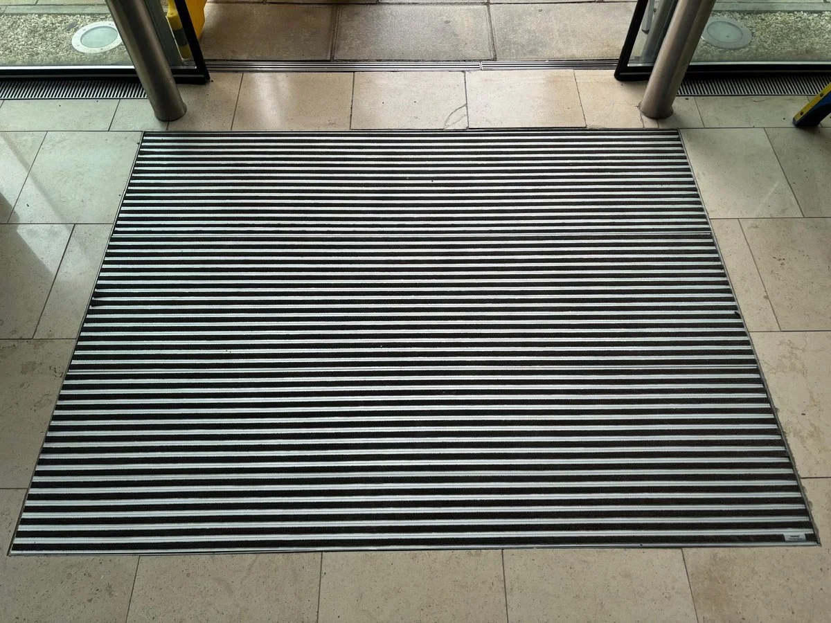 Hull uni - Robert Blackburn building 4.jpg