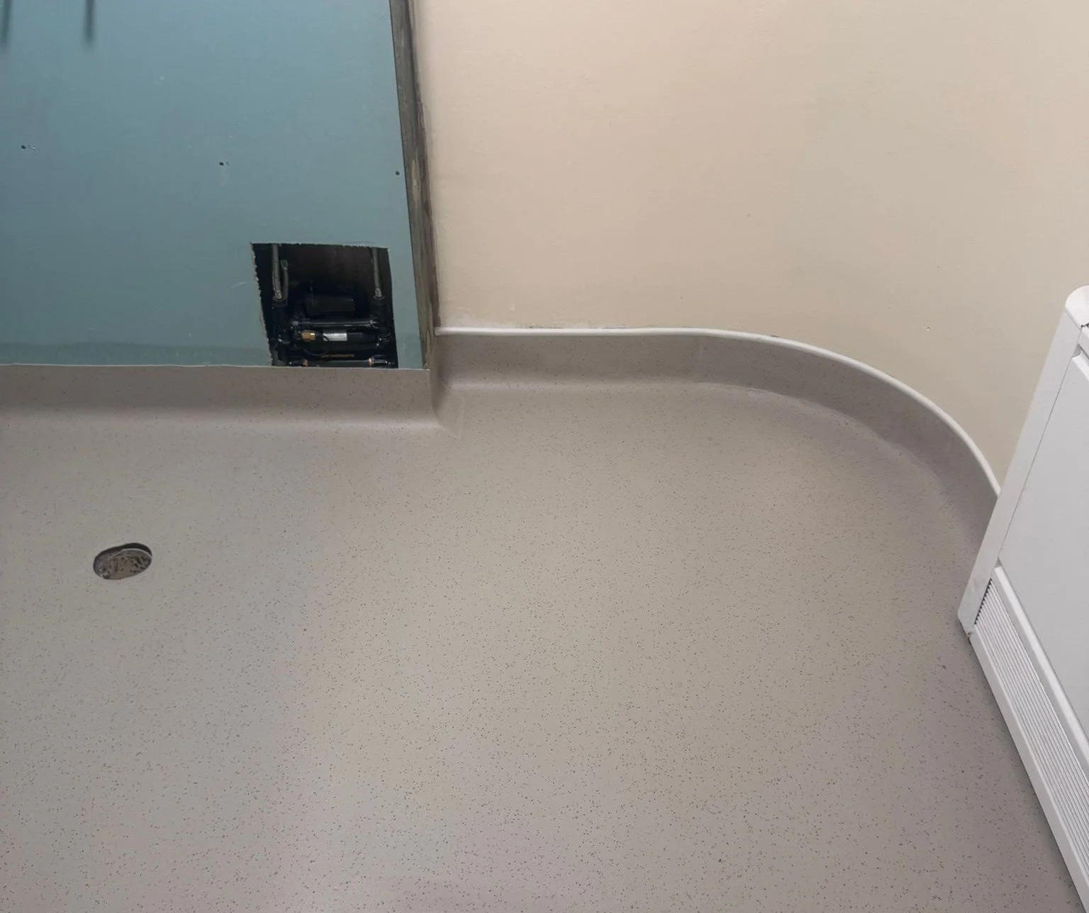 Wet Room curved corners - Web.jpeg