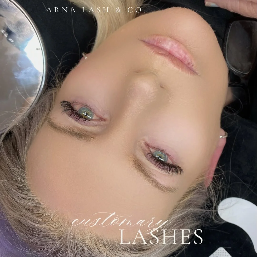 Light and stunning 💆🏻&zwj;♀️

#look25 #melbournelashtech #melbournenailtech #westsidebeauty #arnabeautyofficial