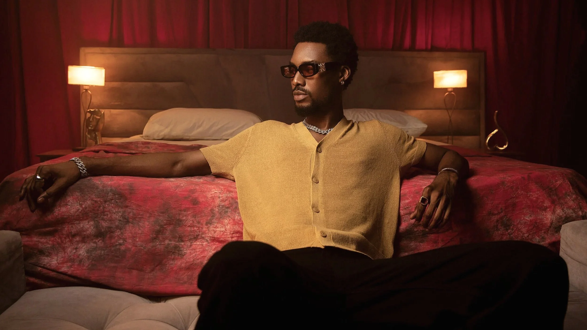 Under the radar - 5 artists to lstn. to this week.