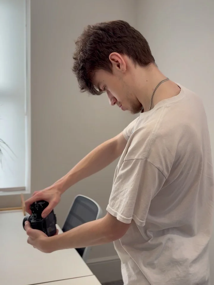 February Lore 🎞️
Huge announcements on the way 🫵📸
Book me in March 🌊

#freelance #videographer #brighton #february