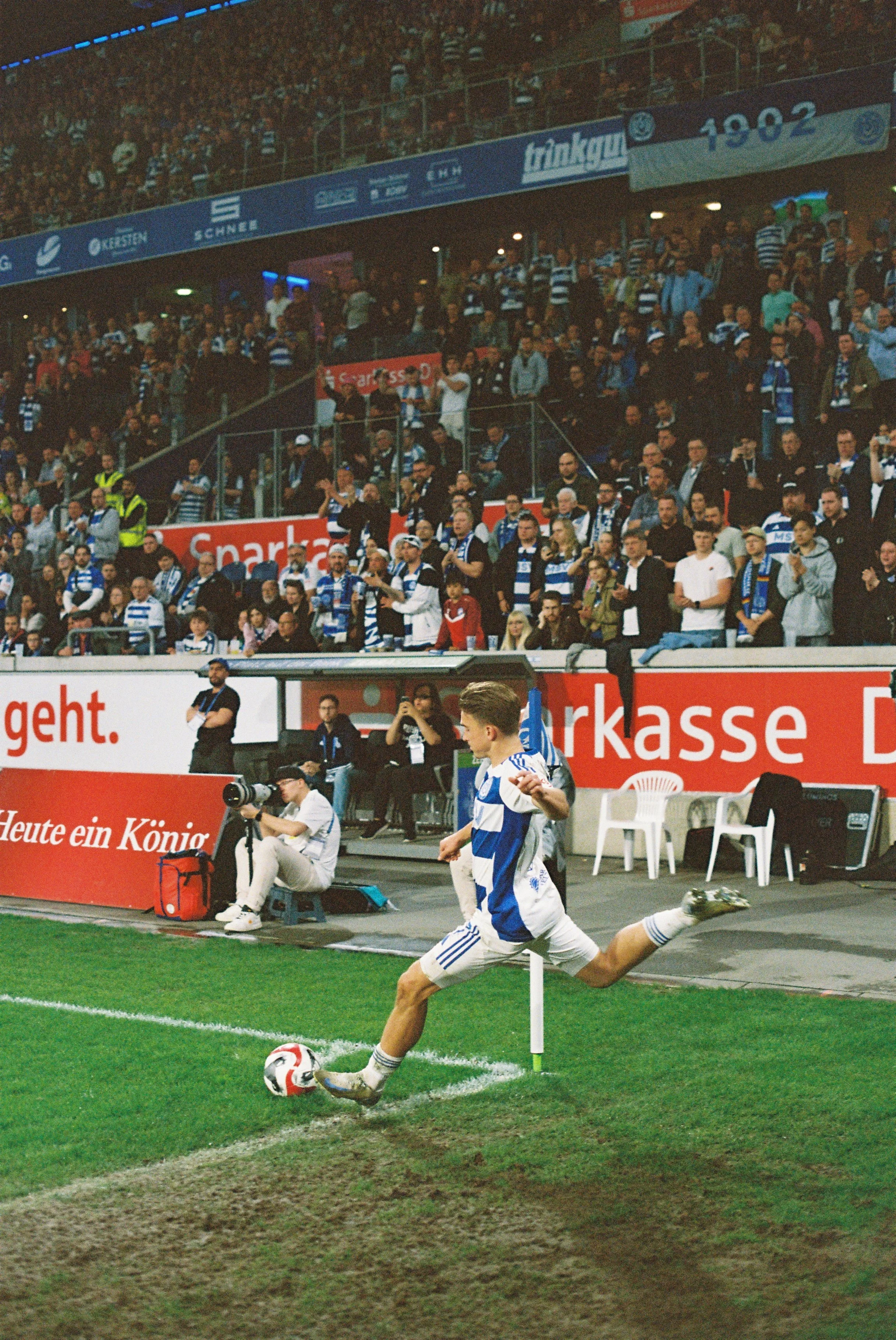 69070910-R1-14-14A.JPG
