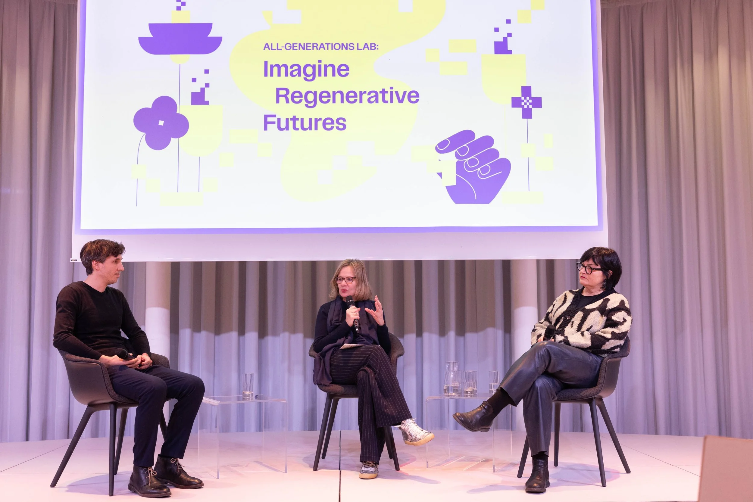 Bettina Leidl im Gespräch mit Anna Detzlhofer und Alfredo Barsuglia © eSeL.at - Lorenz Seidler