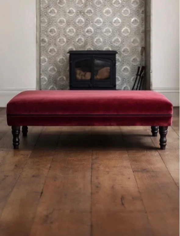 Meet the Henry, your new favourite piece of furniture. It's a footstool, it's a coffee table, it's the perfect excuse to buy more books. 📚

The Henry shown here is upholstered in Copper Rose with Chocolate piping and dark legs. 

Fabric is Omega IV 