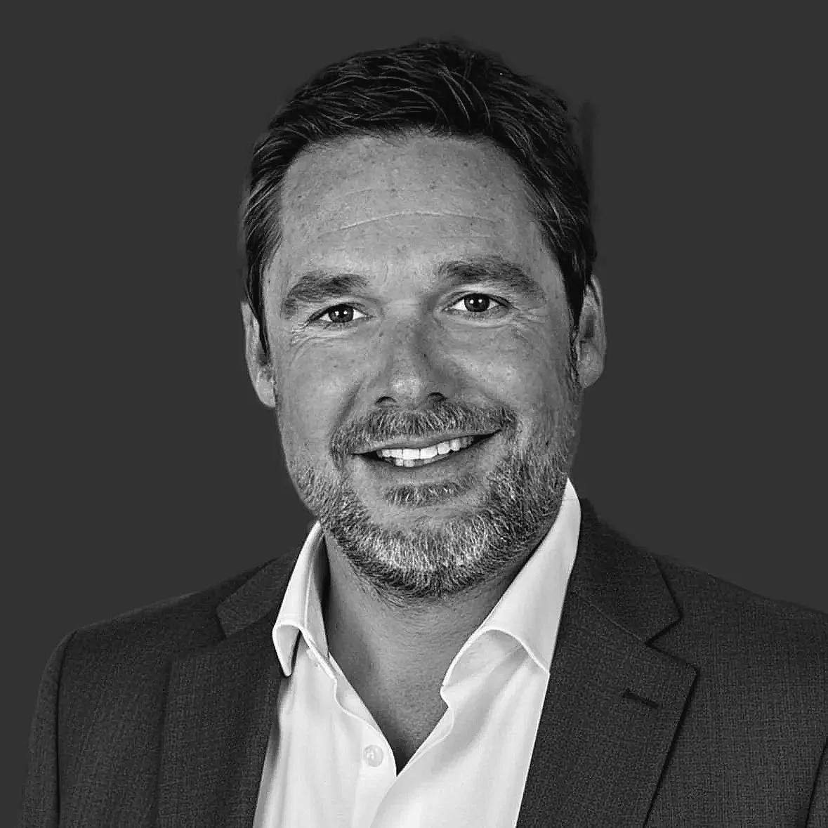 Robin Huima, initiatiefnemer SalesRust. Ik help B2B-teams weer grip krijgen op hun verkoop.