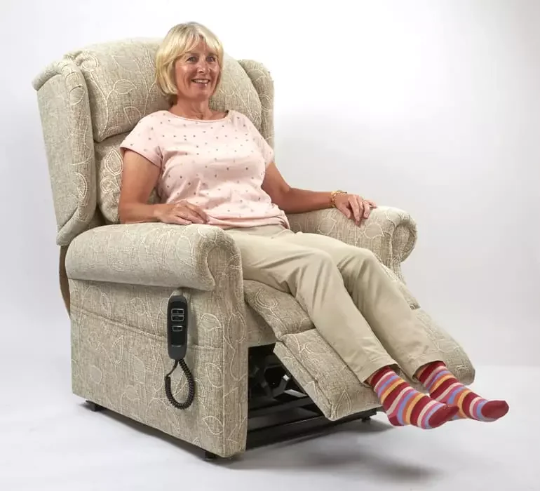 Powernap Ltd Oxford Rise and Recline Chair, Available for home delivery in Thirsk, North Yorkshire and Nationwide.