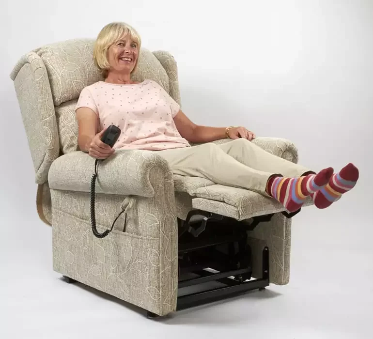 Powernap Ltd Oxford Rise and Recline Chair, Available for home delivery in Thirsk, North Yorkshire and Nationwide.