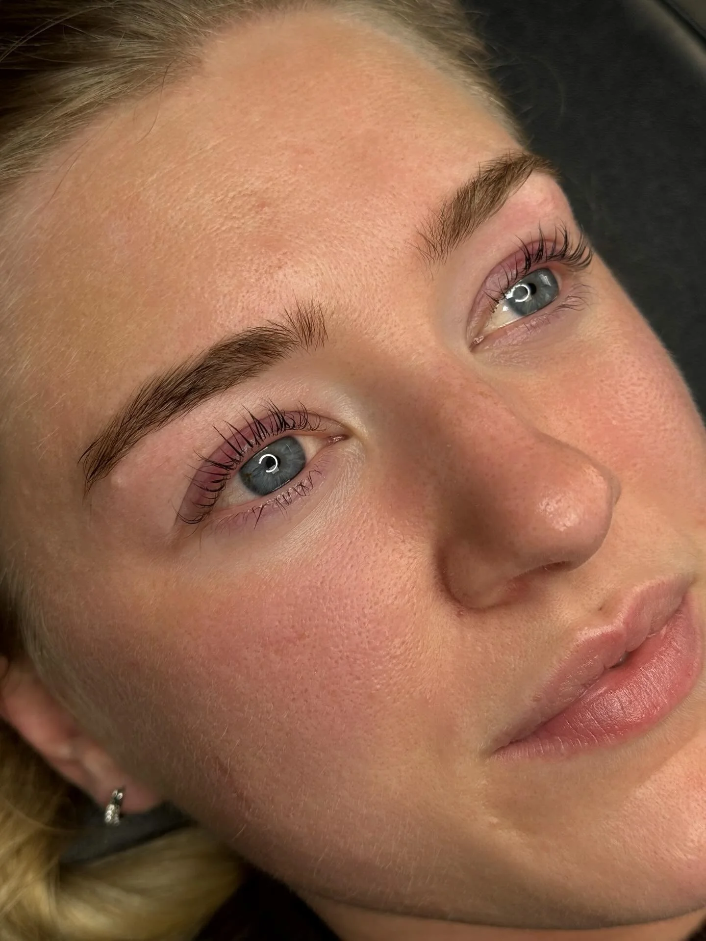 &bull; L A S H  L I F T &bull; 

Soft, lifted lashes with zero extensions needed 🖤
&bull;
A lash lift enhances your natural lashes by lifting them from the root, giving the appearance of longer, fuller lashes that last for weeks.
&bull;
Perfect if y