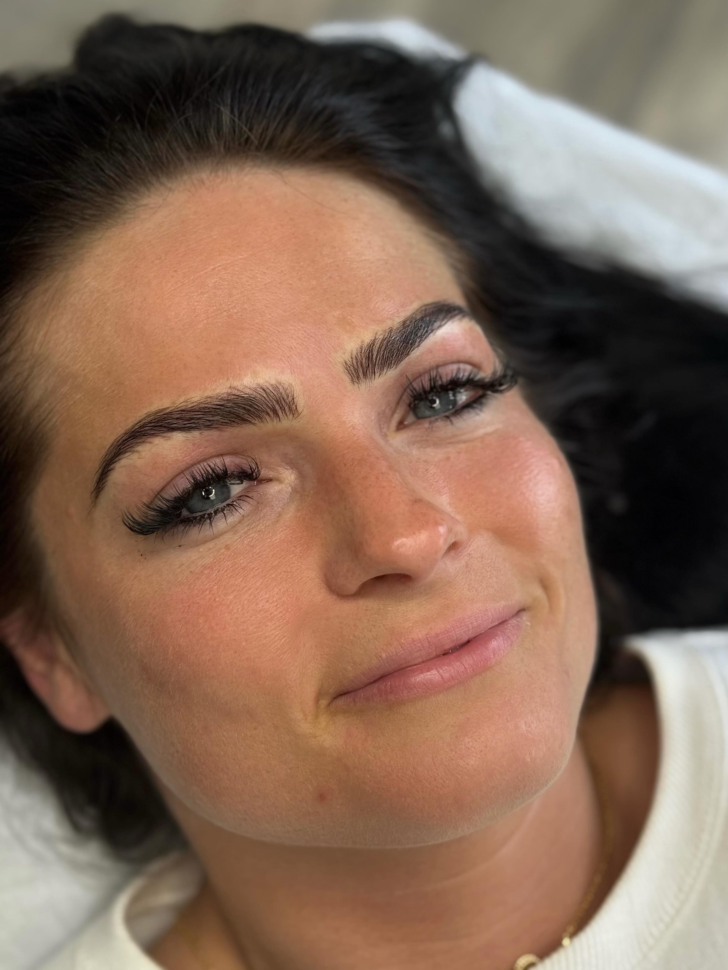 The most natural brow style in PMU 🤍

Hyperrealism brows are designed to mimic the look of real brow hairs, creating incredibly soft, fluffy and natural-looking results that blend seamlessly with your existing brows.

Perfect for anyone wanting:
✨ M
