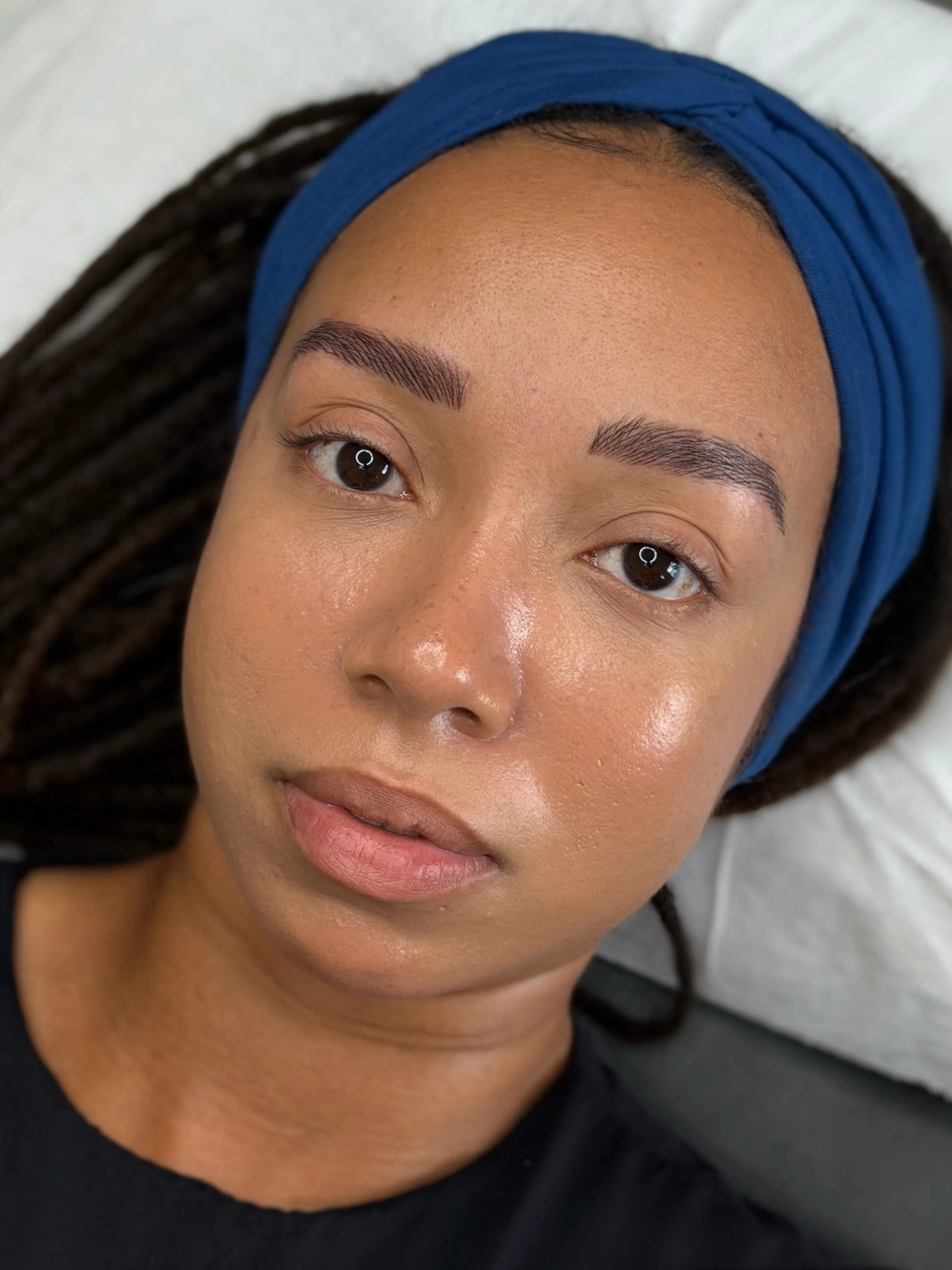 &bull; N A N O  H A I R S T R O K E  B R O W S &bull;

Soft, natural and beautifully defined 🤍

Nano hairstrokes create the appearance of individual brow hairs, adding shape, definition and fullness while keeping the overall result light and natural