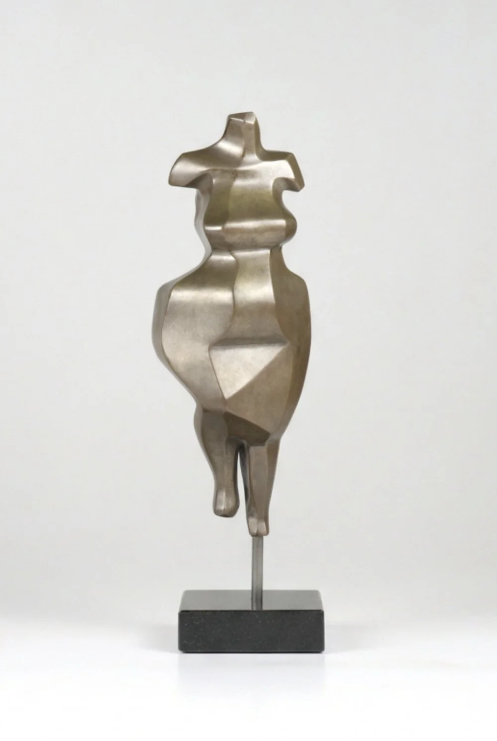 Angular icon, bronze by Andre Stead