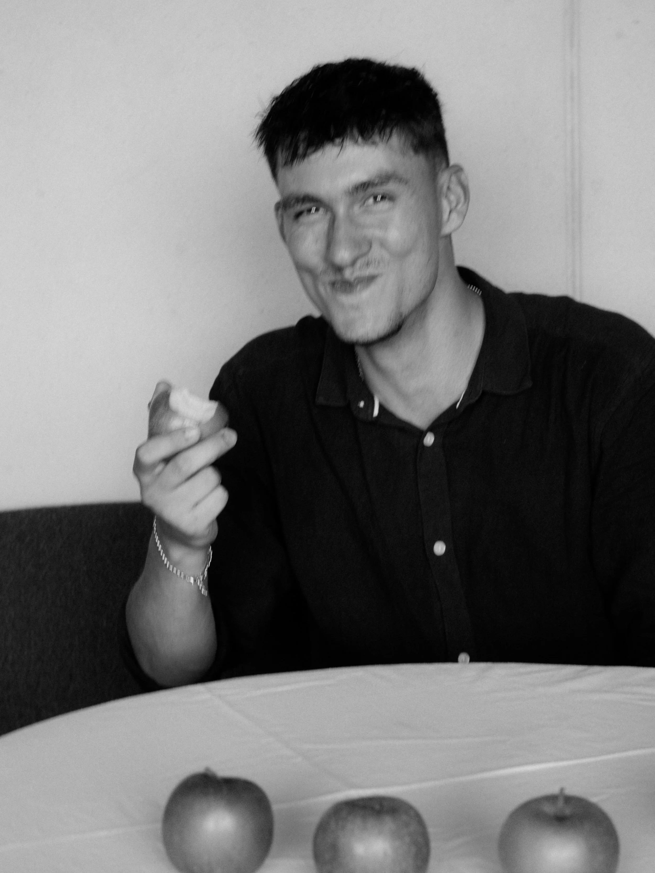 Ohh-Halla_ONE APPLE A DAY-012.jpg