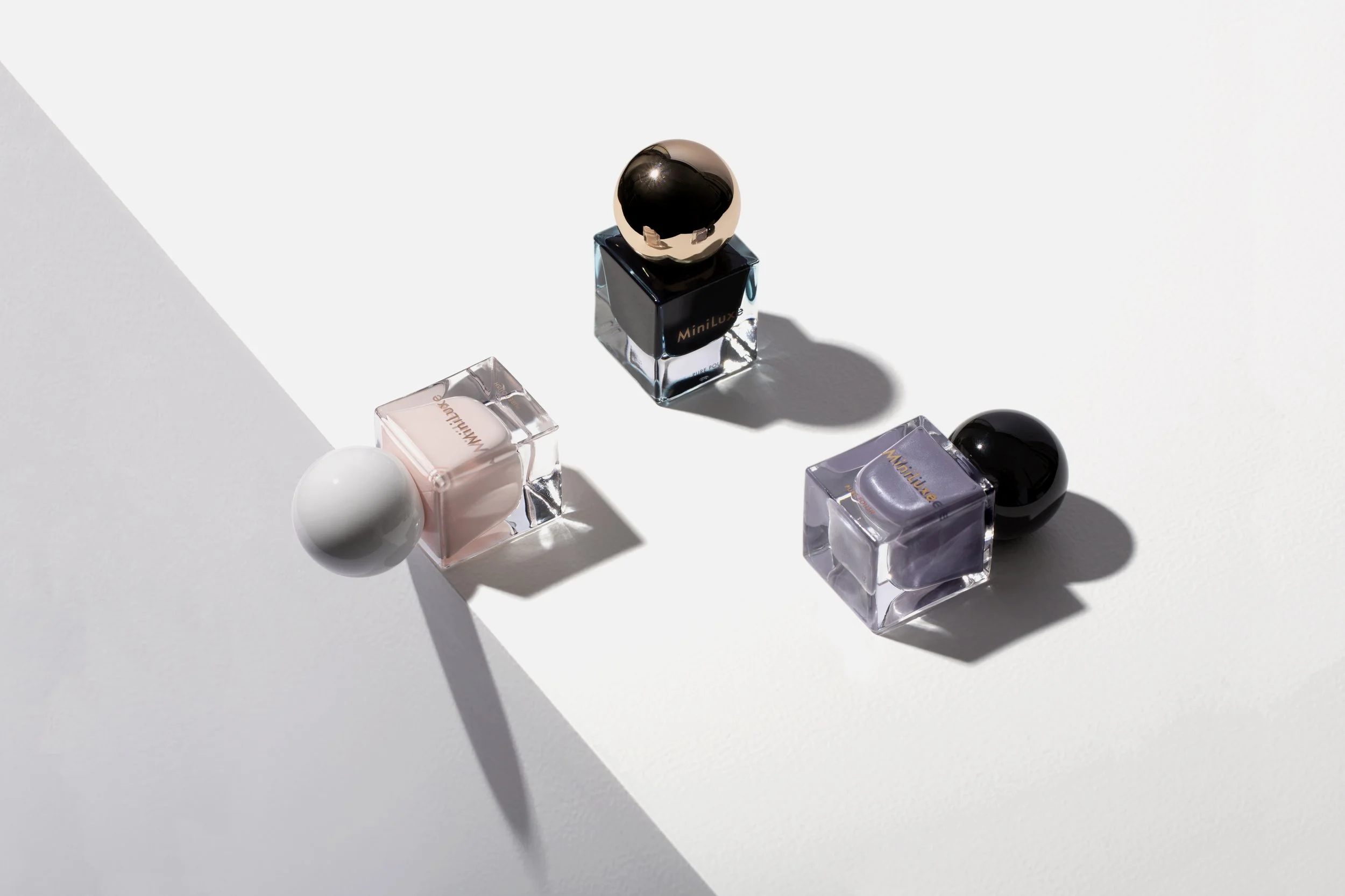 MiniLuxe nail polish bottle Industrial Design