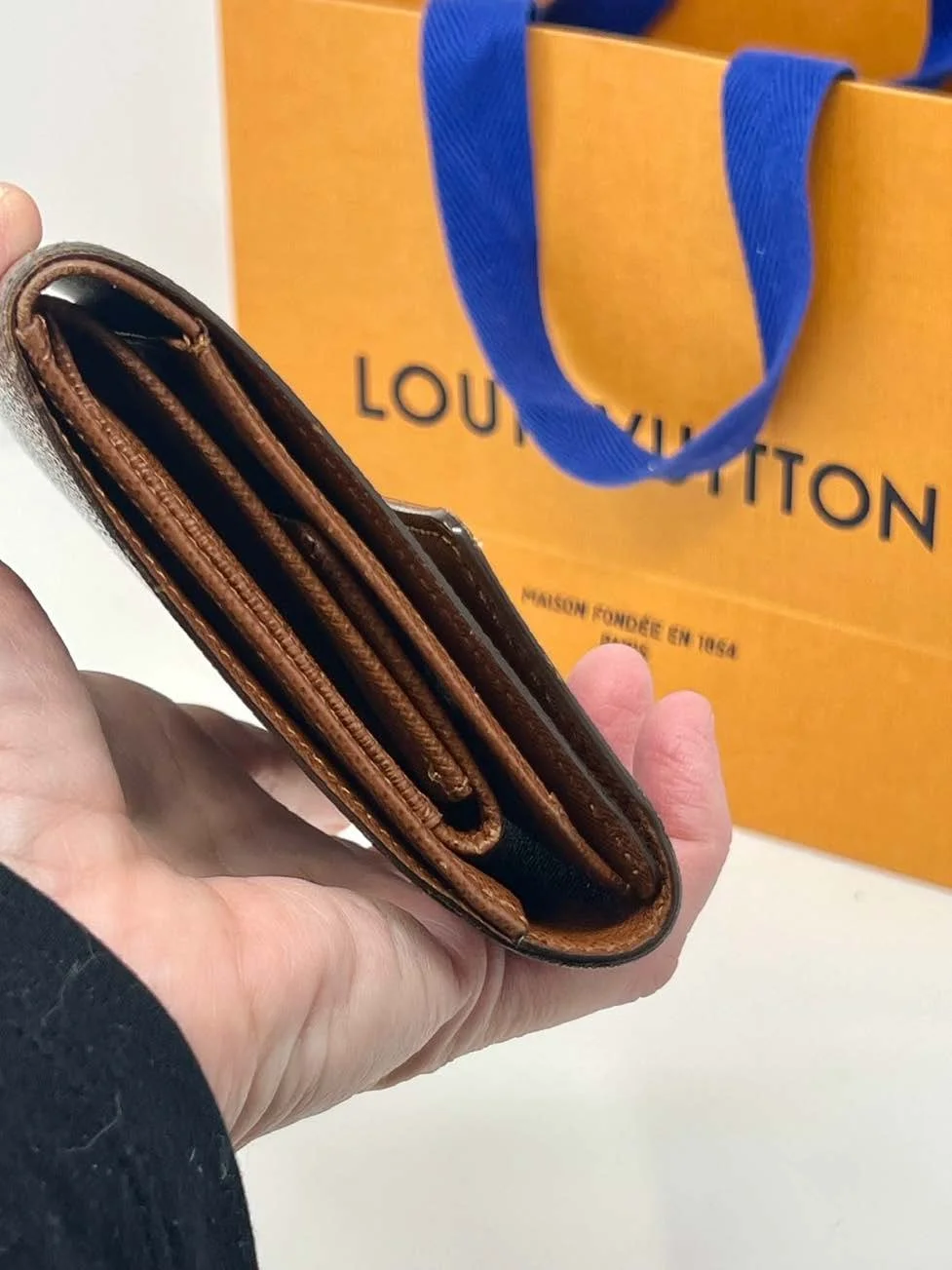 lv-monogram-french-wallet_03.jpeg