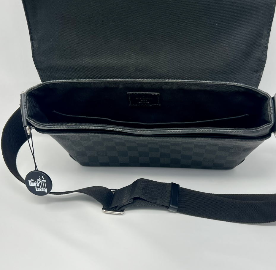 Louis Vuitton Damier Graphite Messenger Bag.png