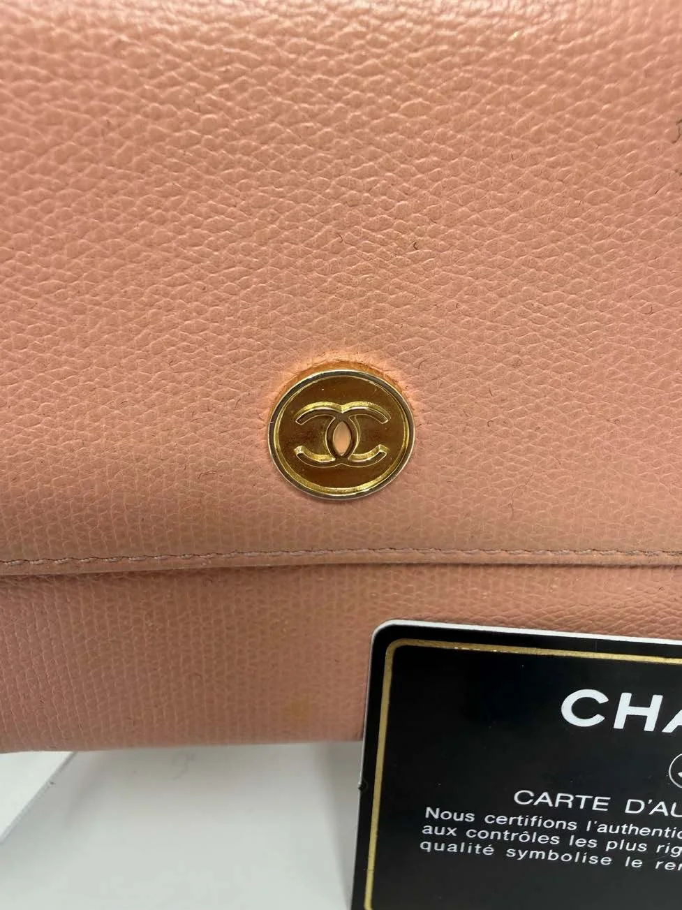 Chanel_Classic_Leather_Zip_Wallet_with_Authenticity_Card_3.jpg