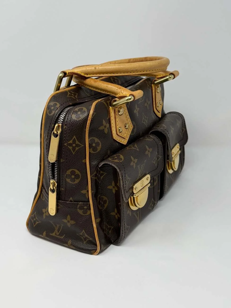 Louis_Vuitton_Monogram_Manhattan_PM_2.jpg