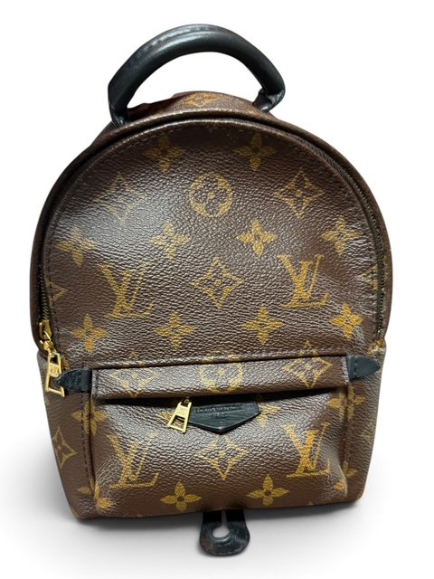 NewBackpack1.jpeg