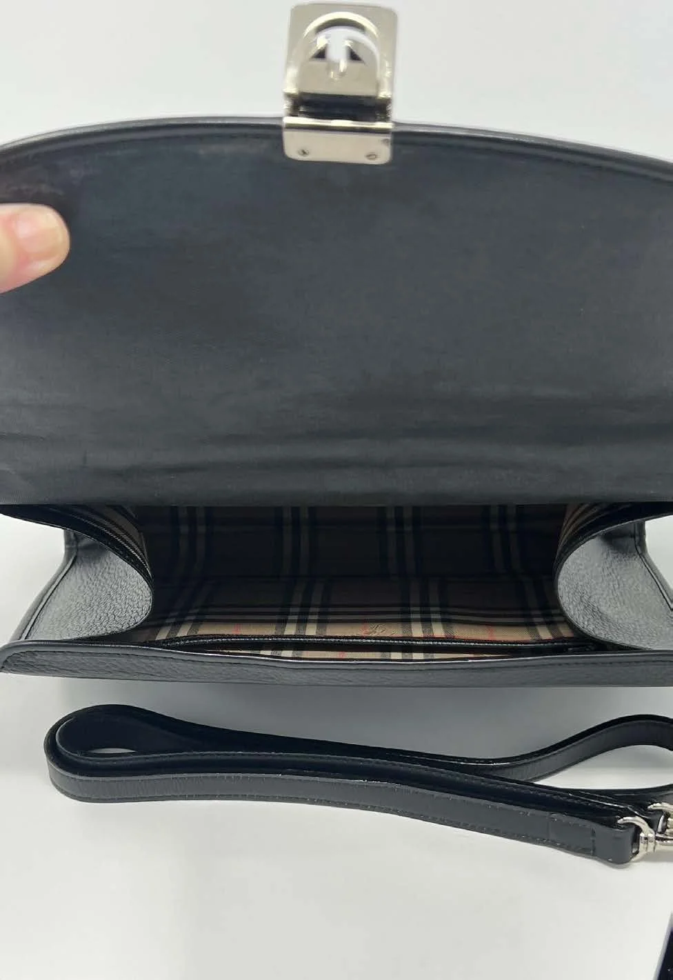 Burberrys Vintage Black Leather Top Handle Bag