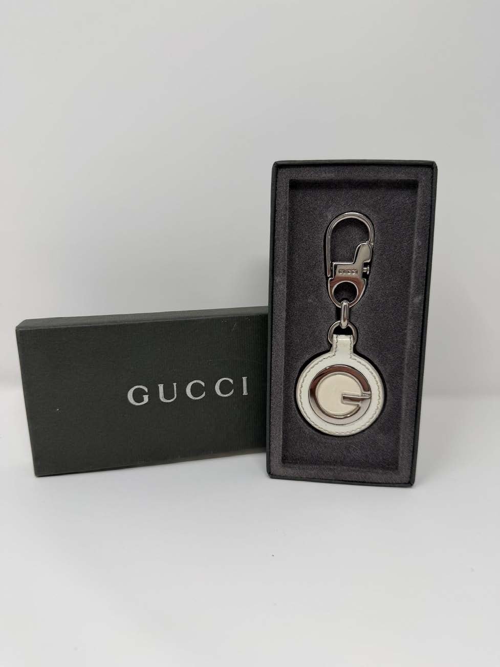 Gucci Interlocking G Leather Key Ring (White) — Clutch High Lux