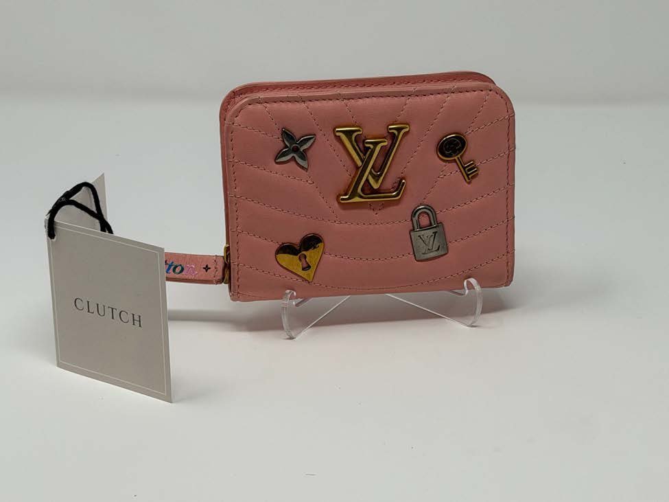 Louis_Vuitton_New_Wave_Compact_Zippy_Wallet_(Pink)_1.jpg