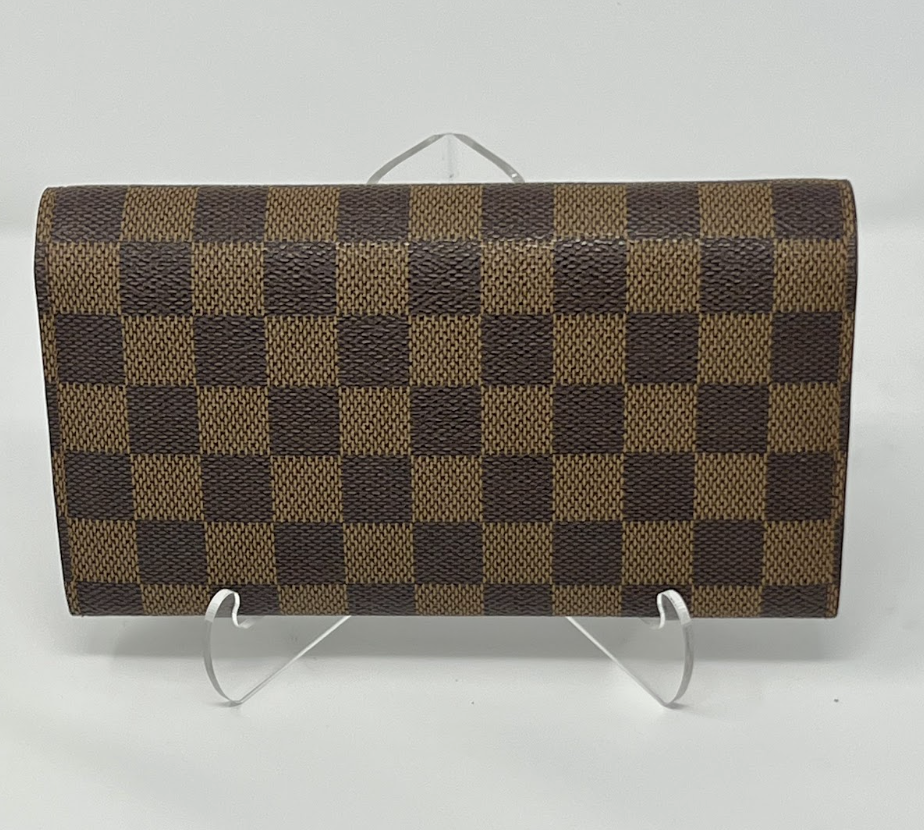 Louis Vuitton Damier Ebene Sarah Wallet.png