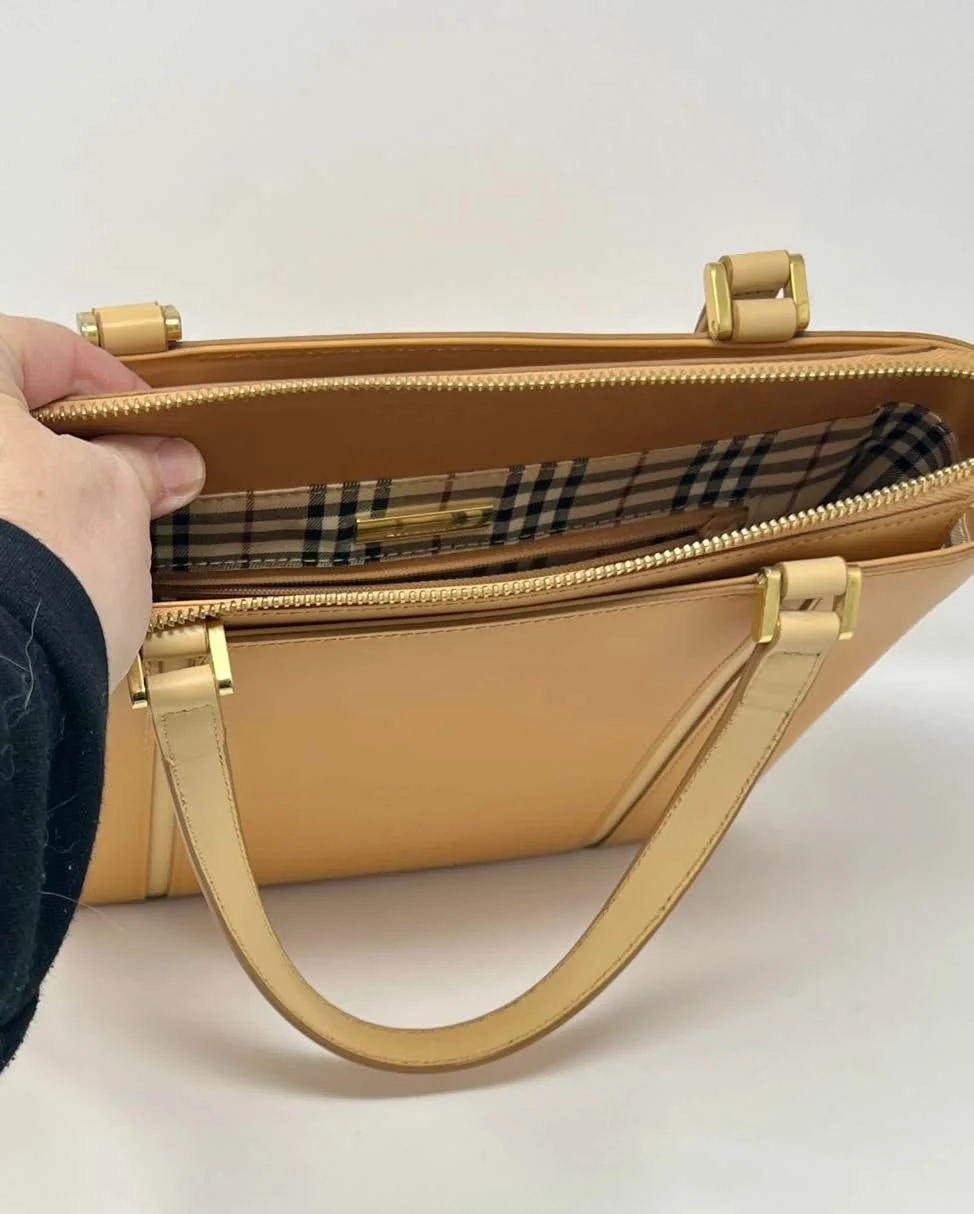 burberry-tan-leather-tote-nova-check_01.jpeg