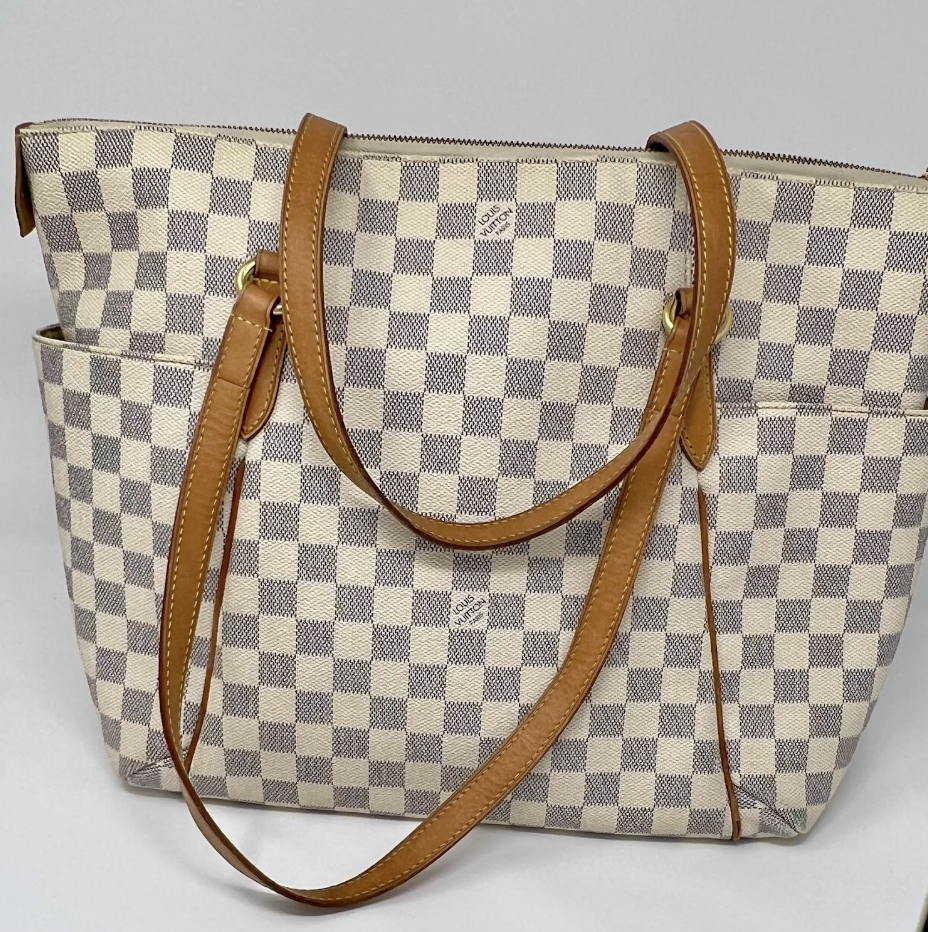 Louis Vuitton Damier Azur Totally MM Tote