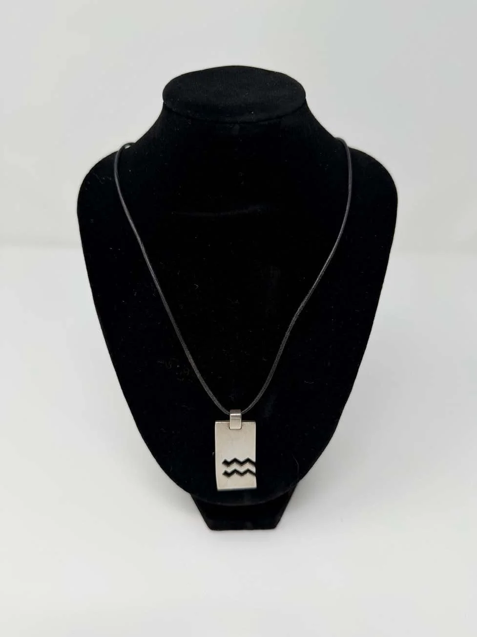 Gucci Sterling Silver Aquarius Zodiac Pendant Necklace