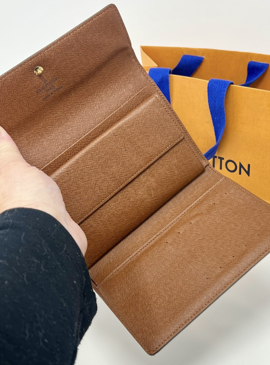 Louis Vuitton Monogram French Wallet With Bag.png