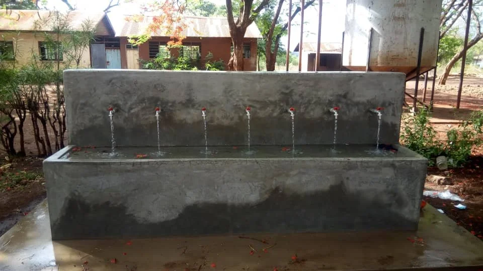 The fully completed handwashing station with new taps. 