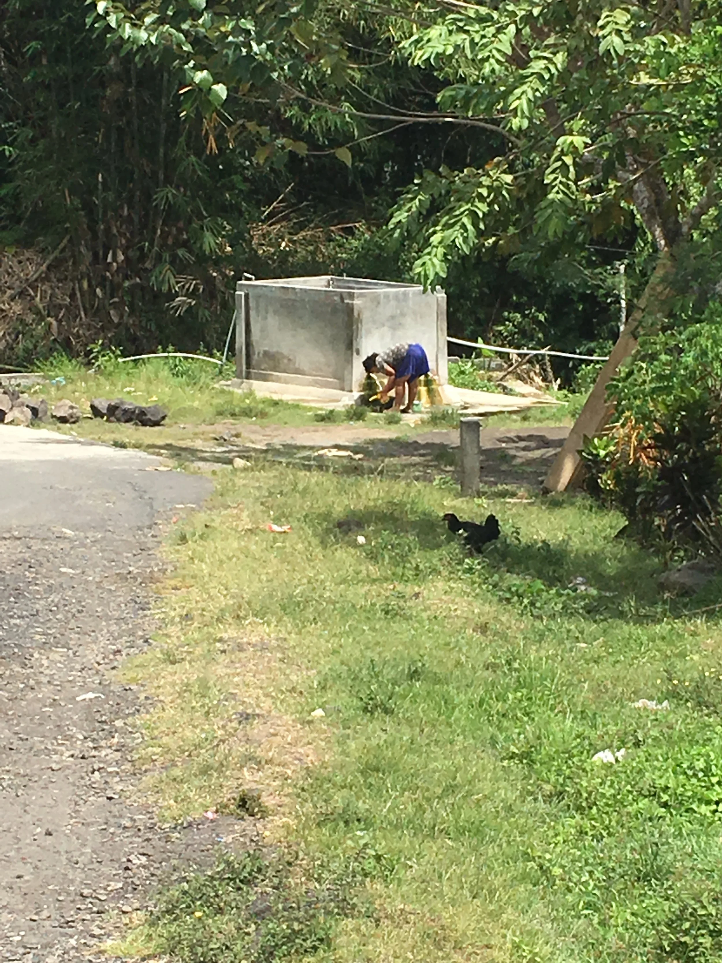  The community of Sangkilang was in need of fresh water access for drinking and washing. The original situation had a cement structure for holding rainwater. 