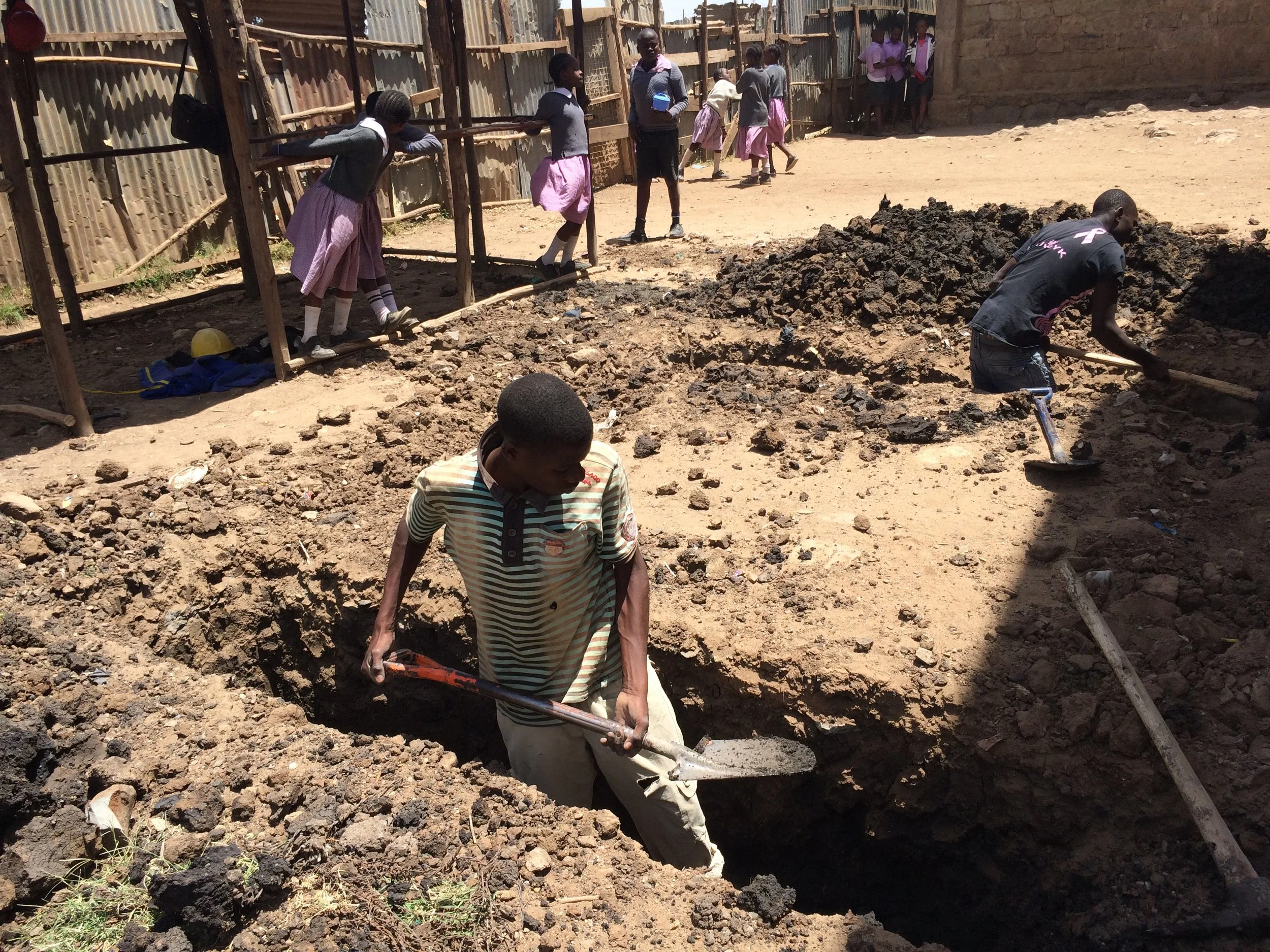  This particular region has water pumped to the community only twice per week. The local school has no storage tanks and are therefore unable to have water available to its 1800 students. The donation team for this project will be providing the cruci