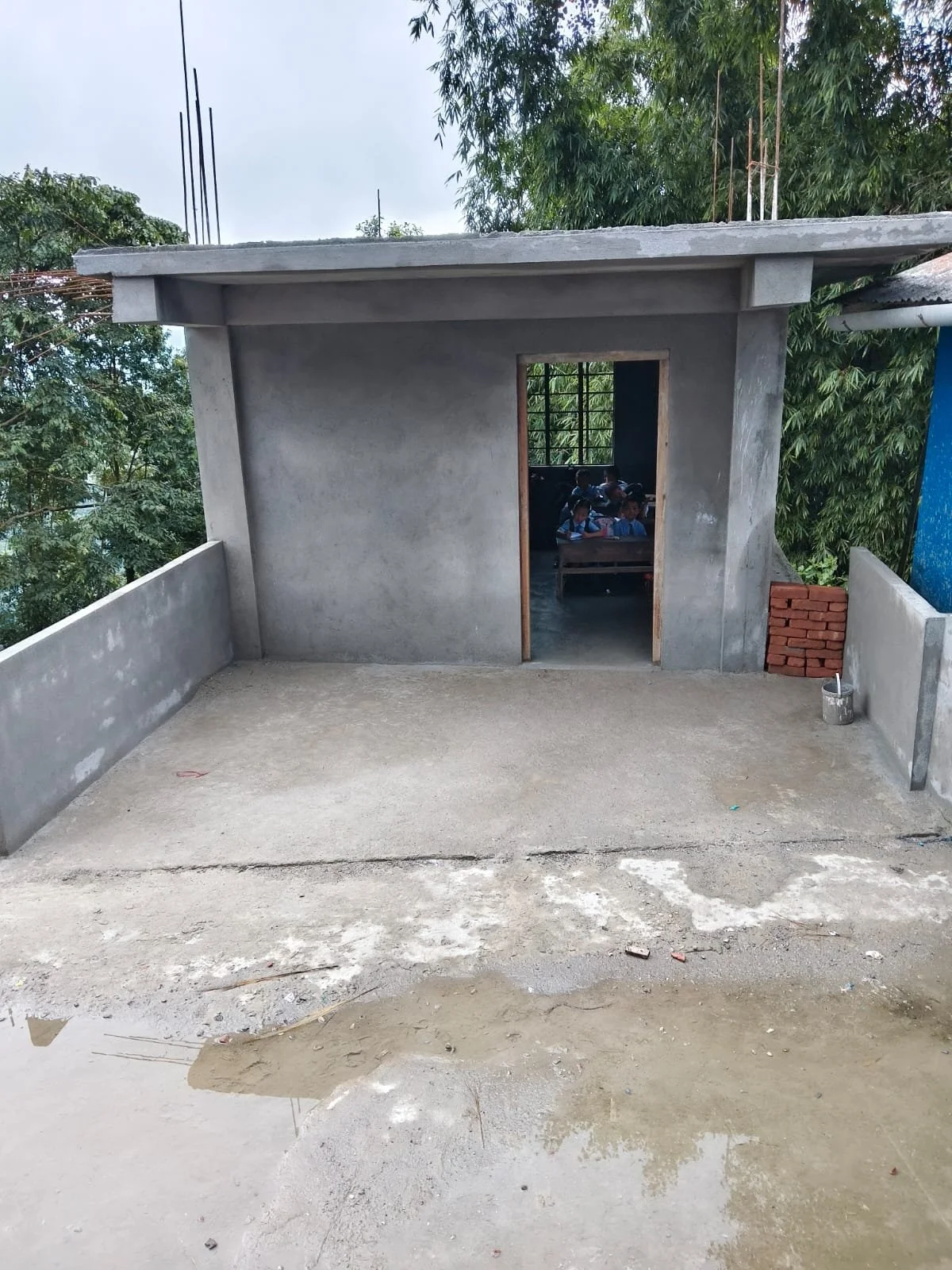  The finished classroom exterior. 