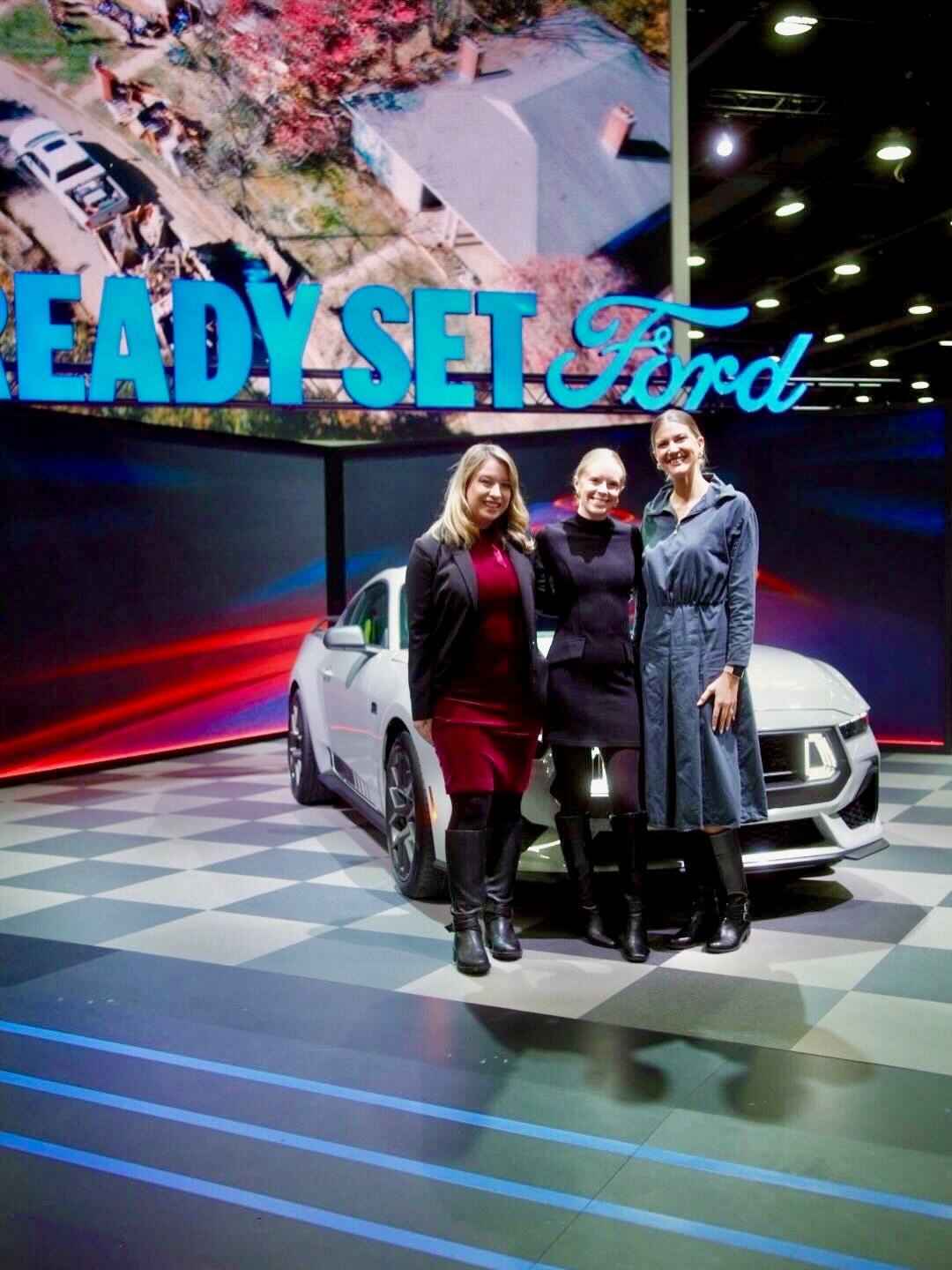 Great conversations and a great day in the Motor City. The MOMENT team had a fantastic time at the Michigan Chronicle&rsquo;s Pancakes &amp; Politics Auto Show event &mdash; from a thoughtful panel discussion to getting the chance to walk the Detroit