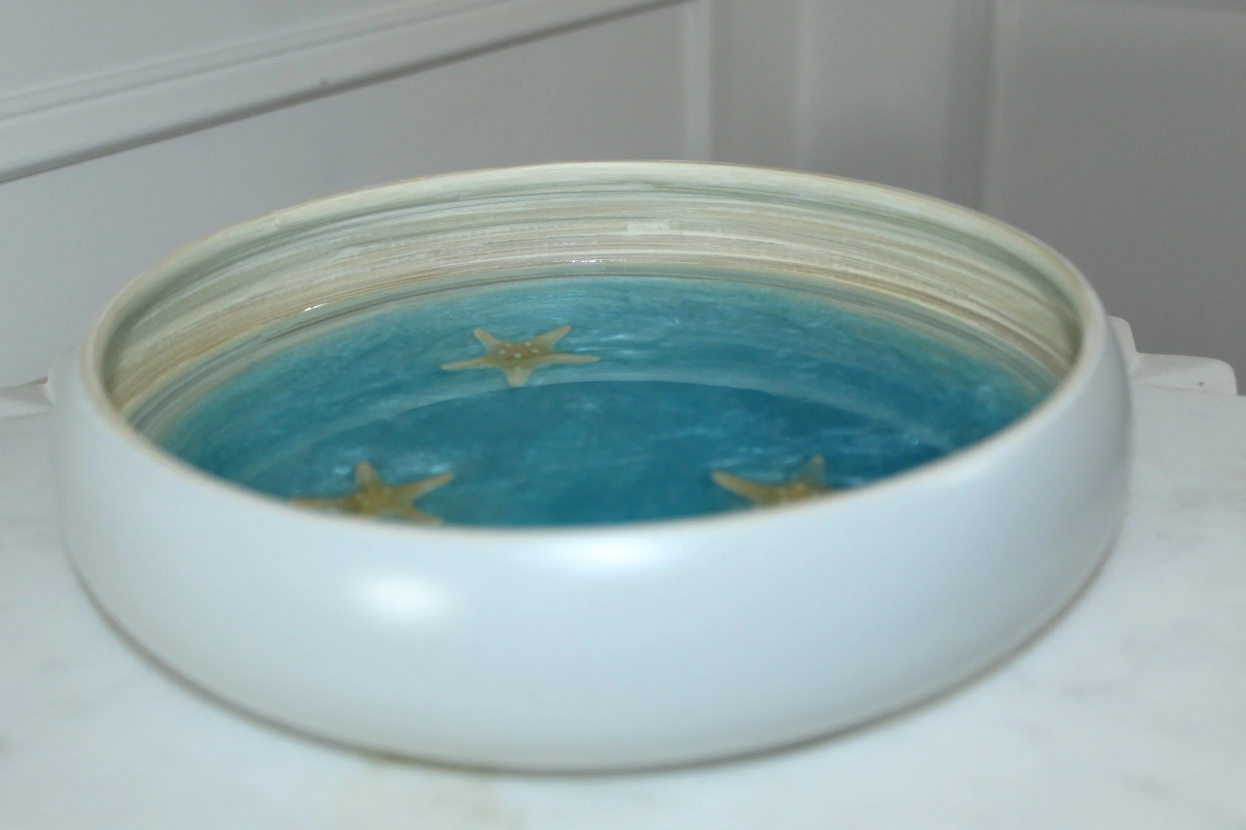 Medium Light Beige Colored Bowl with Starfish and Aqua Water