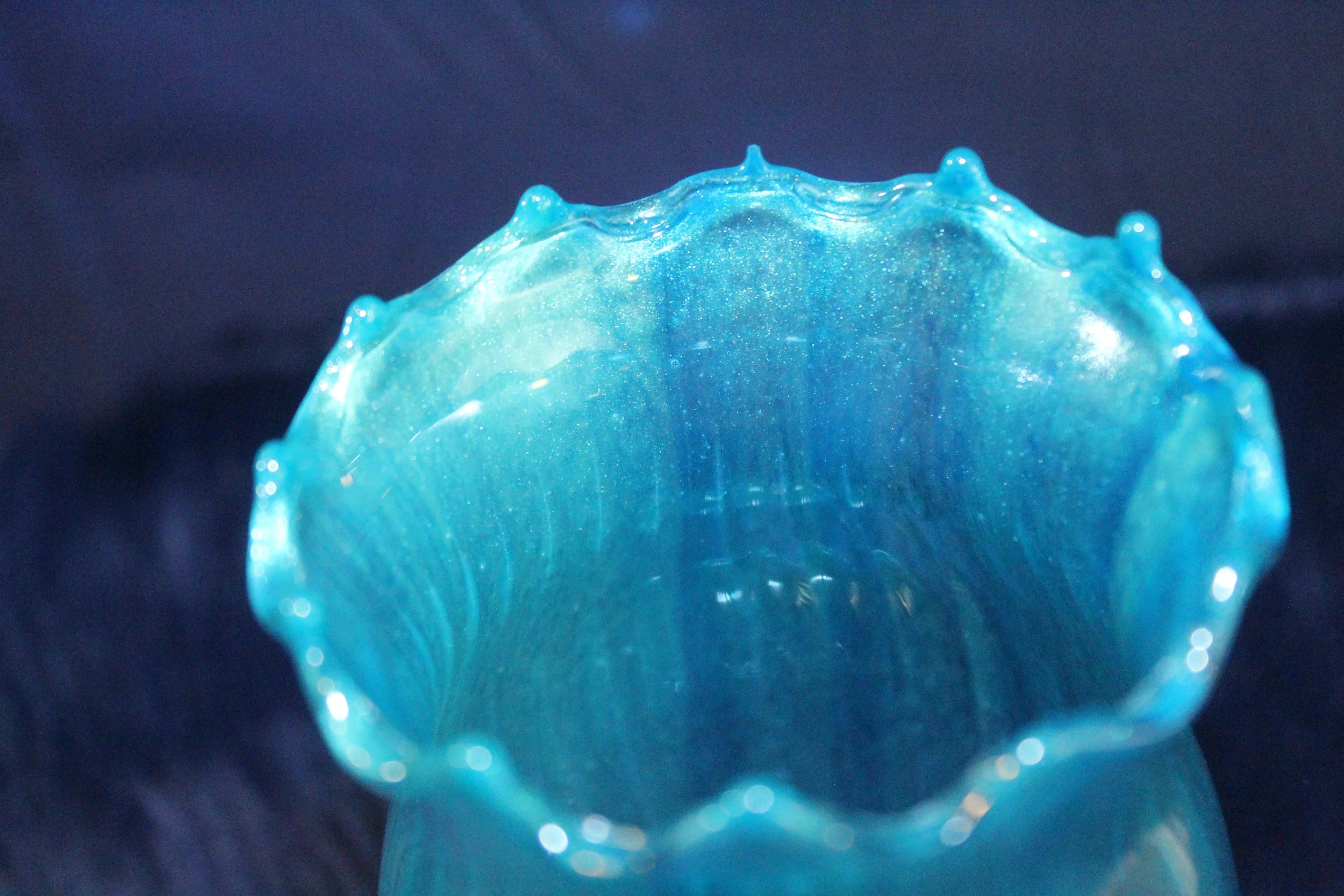 Sea Glass Shimmer Artisan Vase5.JPG