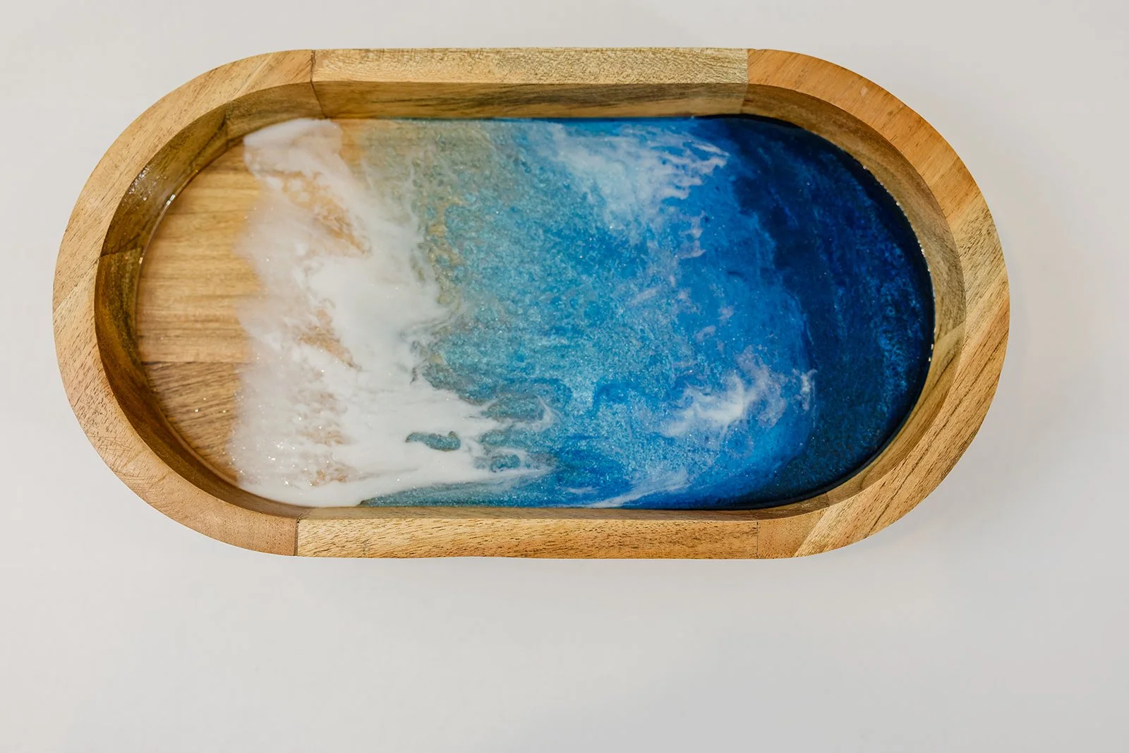 Ocean Radiance Tray with Wooden Legs