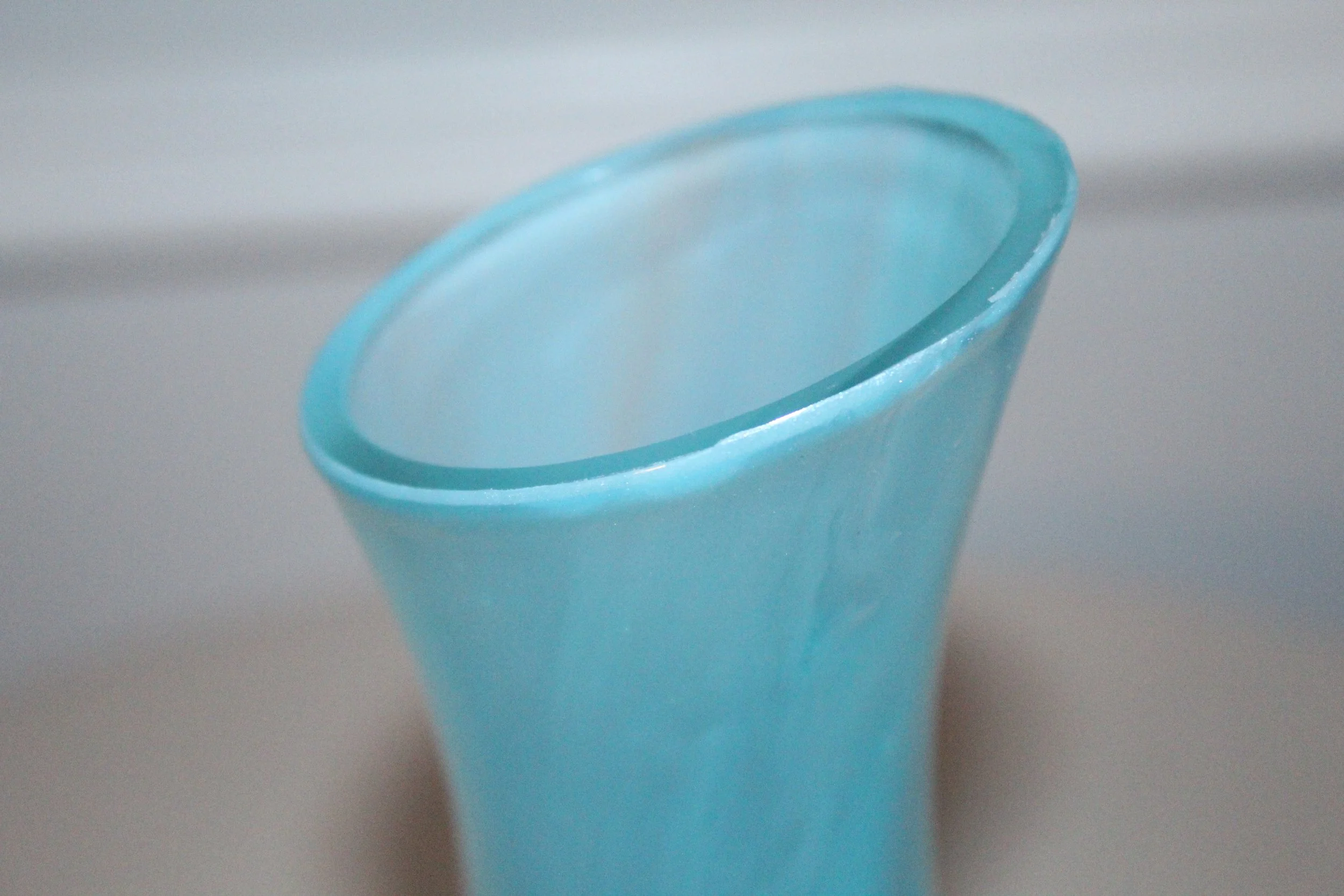 Ocean Mist Blue Swirl Wine Decanter5.JPG