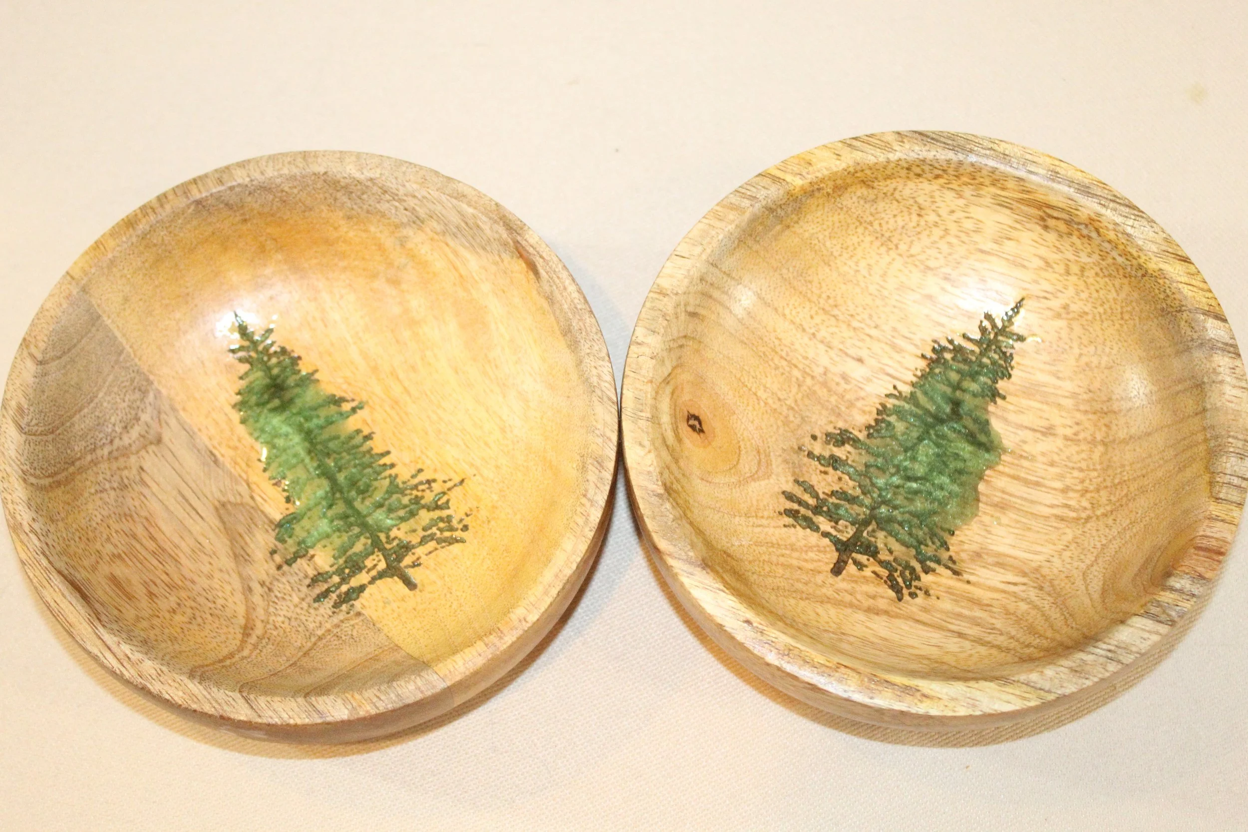 Woodland Evergreen Tree Mango Wood Bowls5.JPG