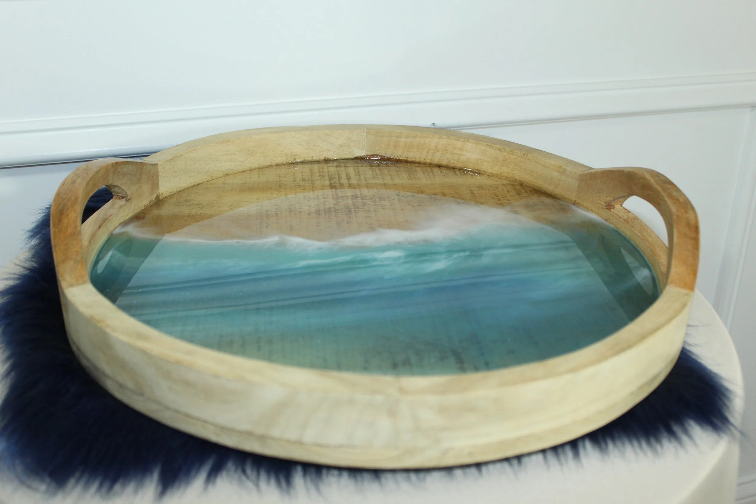 Turquoise Waves Round Resin Serving Tray4.JPG