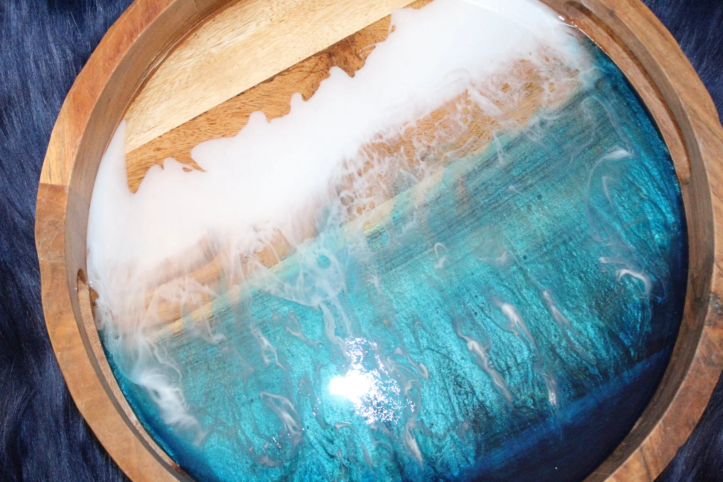 Tidal Escape Ocean Resin Serving Tray5.JPG